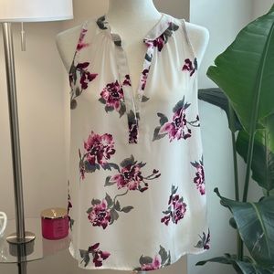 White Flower sleeveless blouse